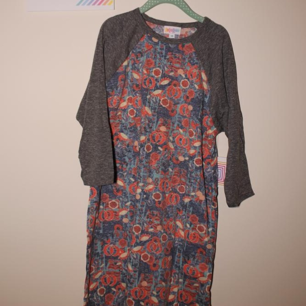 LuLaRoe Sloan kids baseball shirt, 14